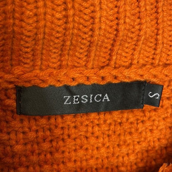 Zesica Chunky Knit Sweater - Picture 8 of 8
